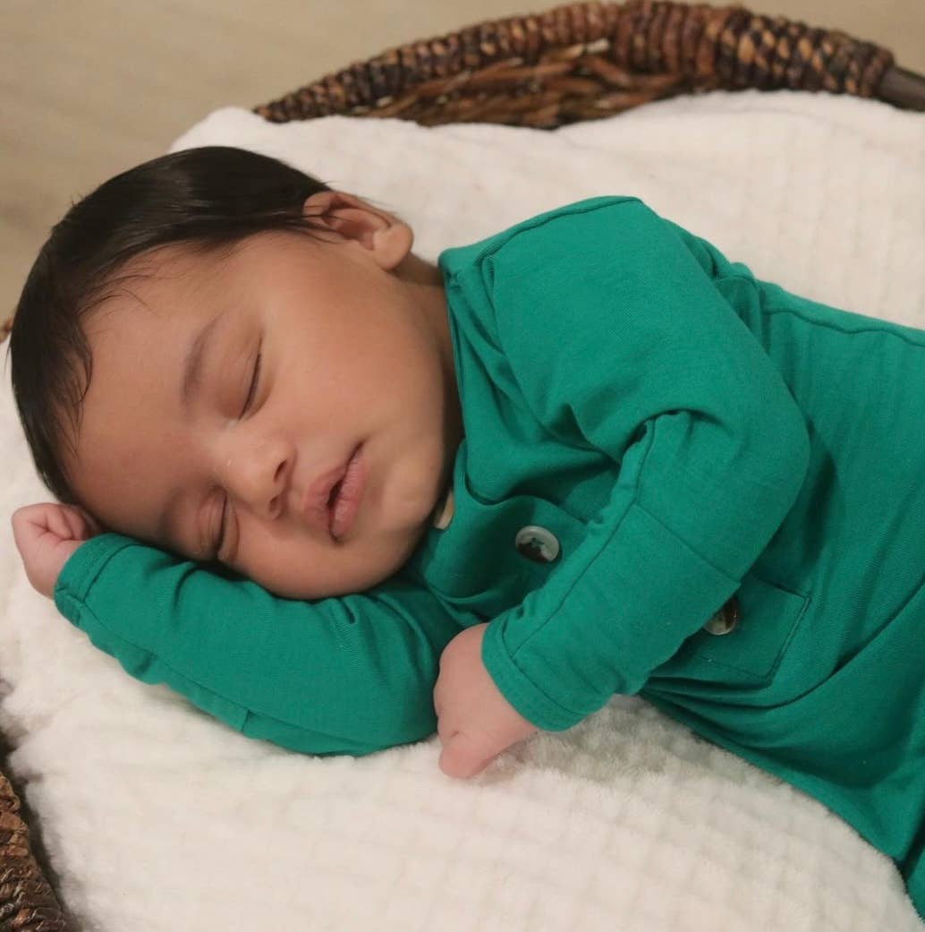 Newborn Clothing - Baby Gown and Hat Sets - Baby Clothing